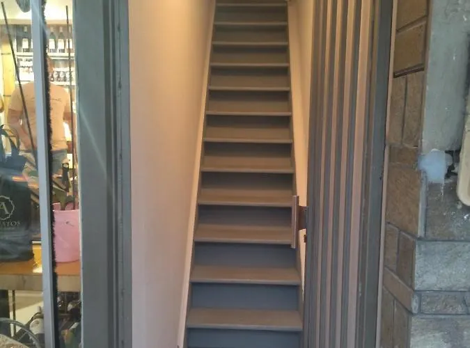 Апартаменты Akratos Wine House *